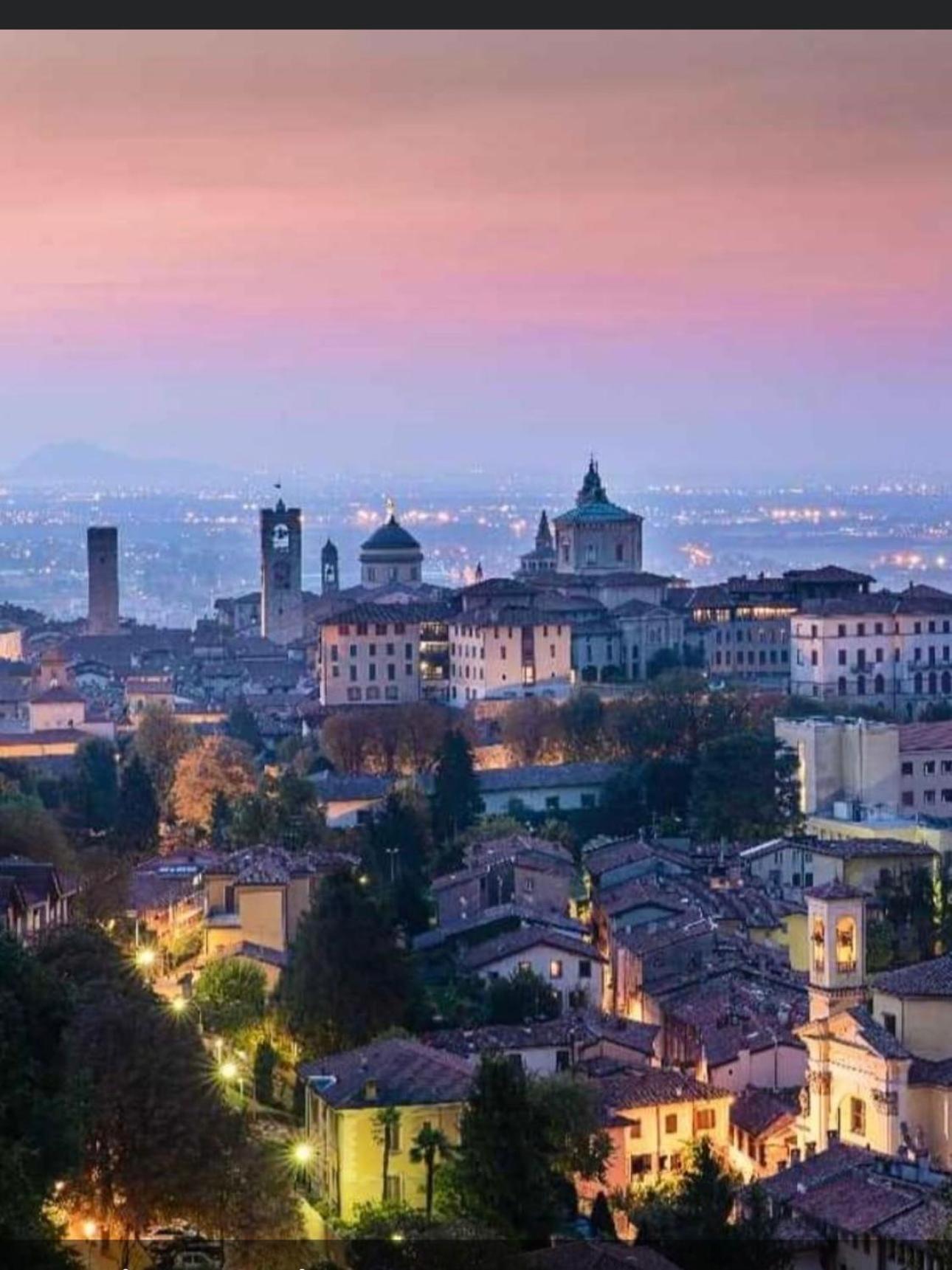 Smart Gold Apartment Luxury Central Bergamo Exteriör bild